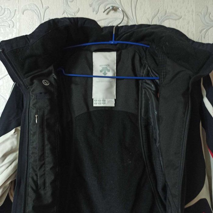 Жіночий лижний комбінезон descente десценте розмір xs-s (36-38)