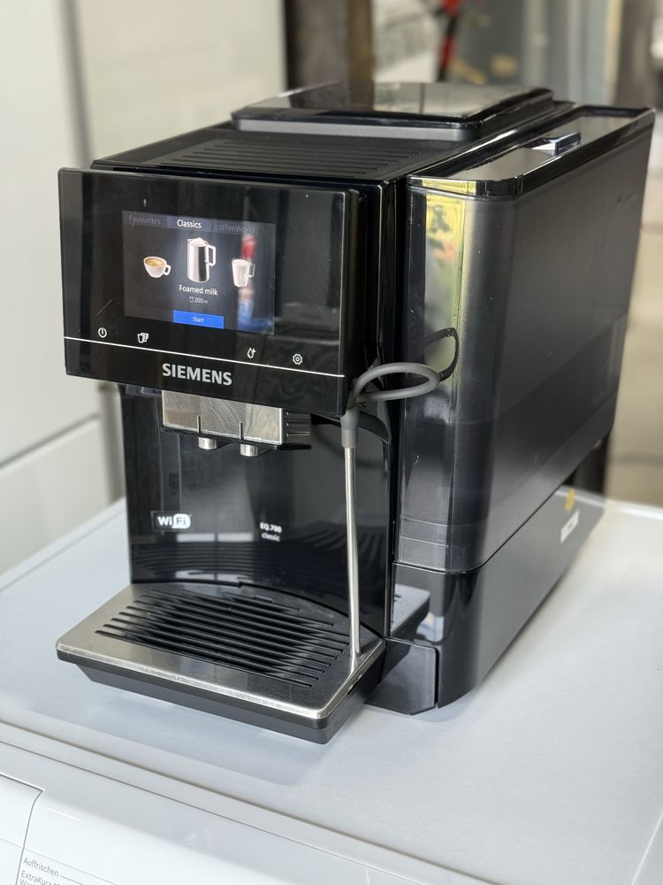 Кавомашина Siemens EQ700 TP703R09 кофемашина кофеварка siemens