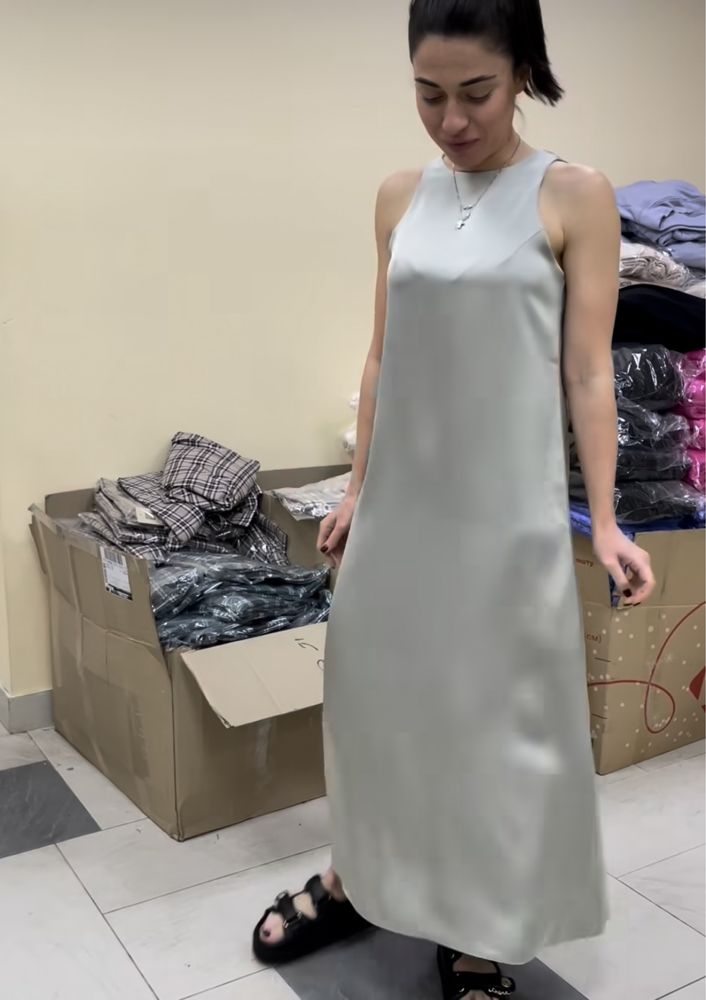 Платье, сукня атлас