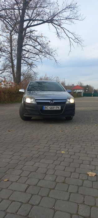 Авто опель астра н 2004 року
