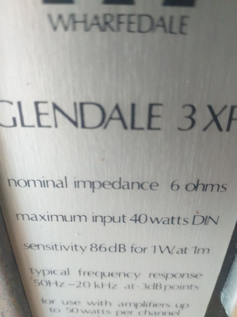 Colunas Wharfedale Glendale 3xp, um icone britânico de 3 vias