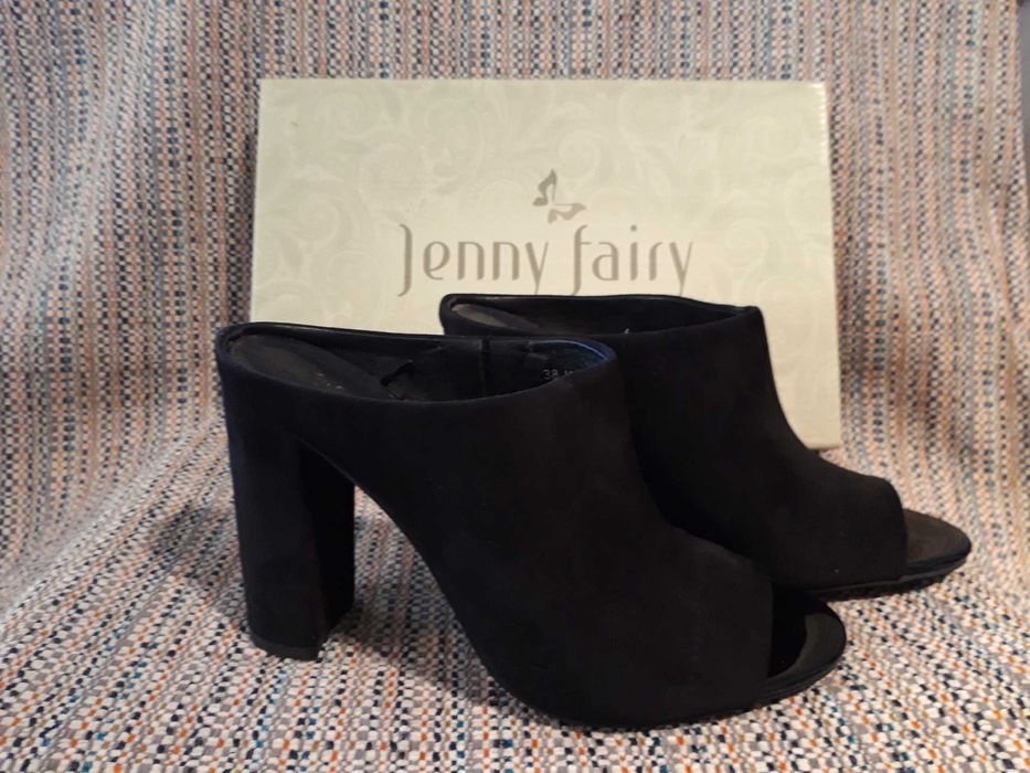 Klapki czarne zamszowe