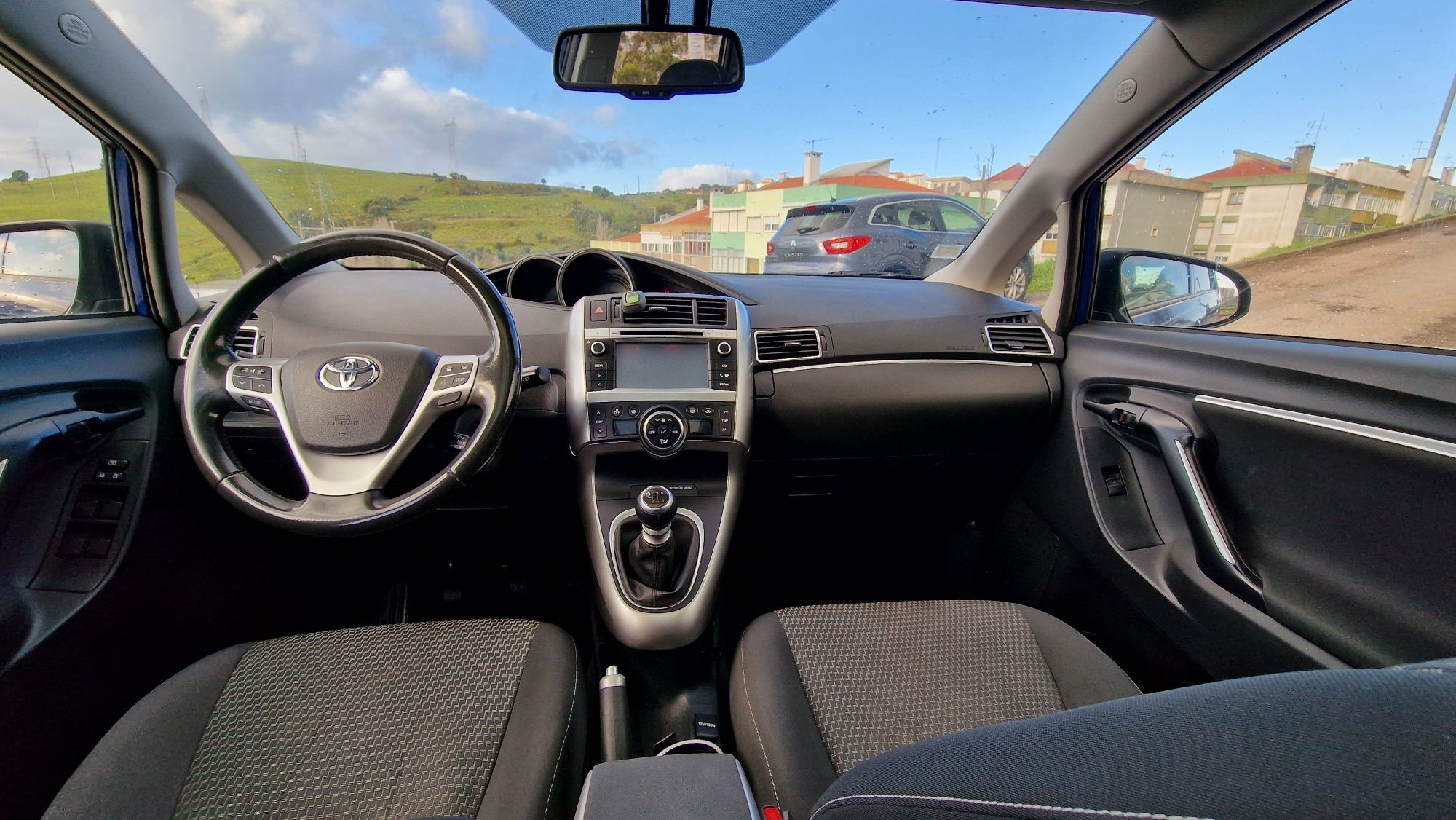 Toyota Verso 1.6 (Full Extras)