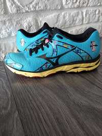 Mizuno buty do biegania rozm 38.5