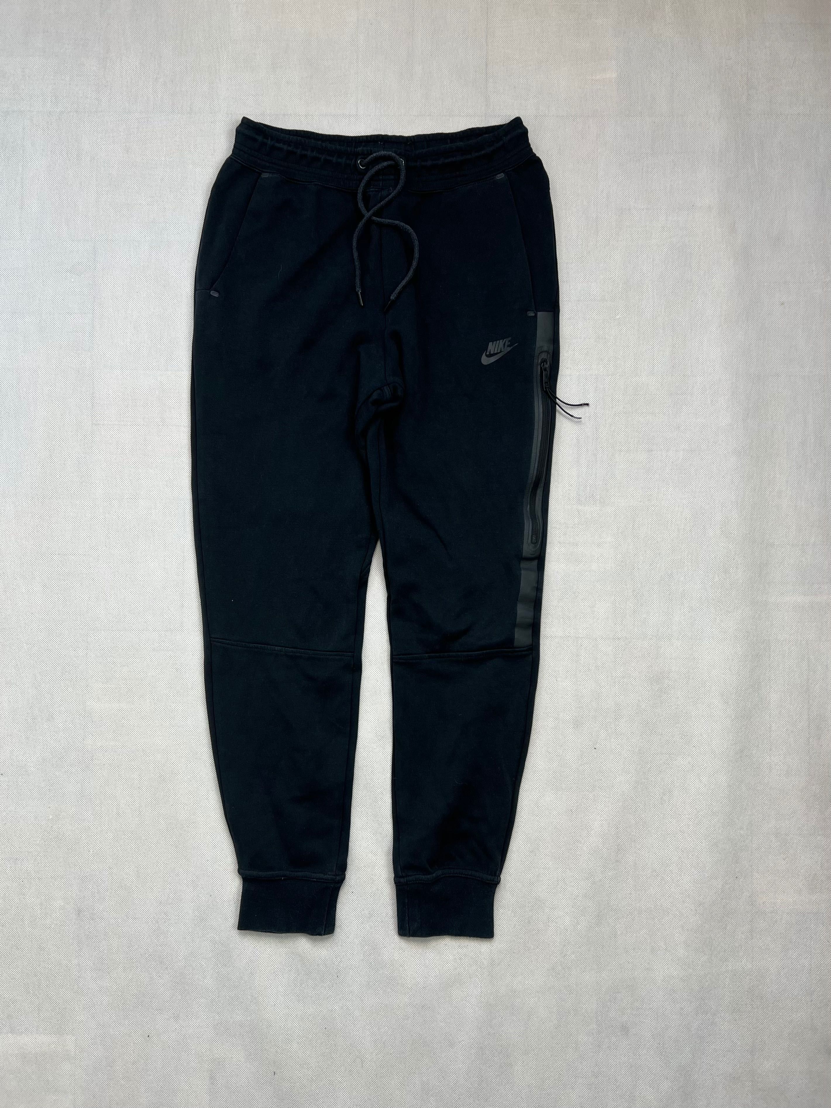 Spodnie Nike Tech Fleece Black Logo