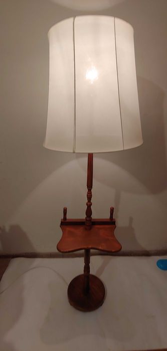 Lampa stylowa drewno