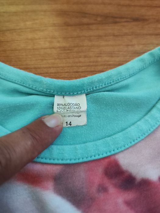 T-shirt verde de menina com estampa