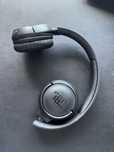 JBL 510 BT headphones