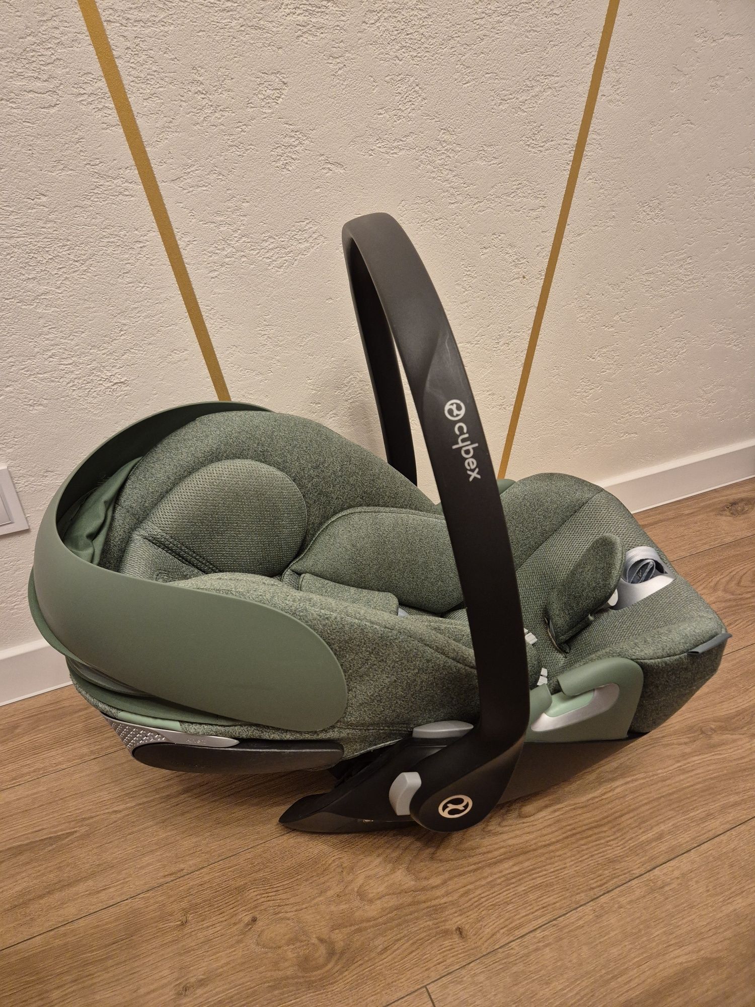 Fotelik cybex cloud T i-size Plus leaf green