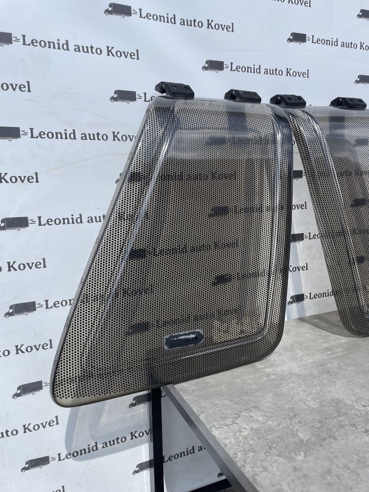 Віконце курника, спальника Renault Master