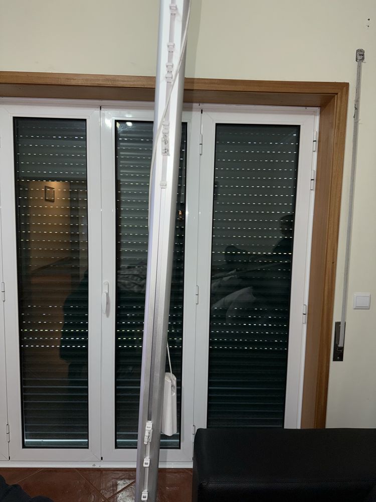 2 Calhas (varões) para cortinas
