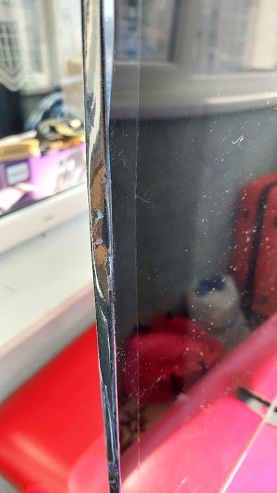 Телевізор Bravis UHD-50M8000