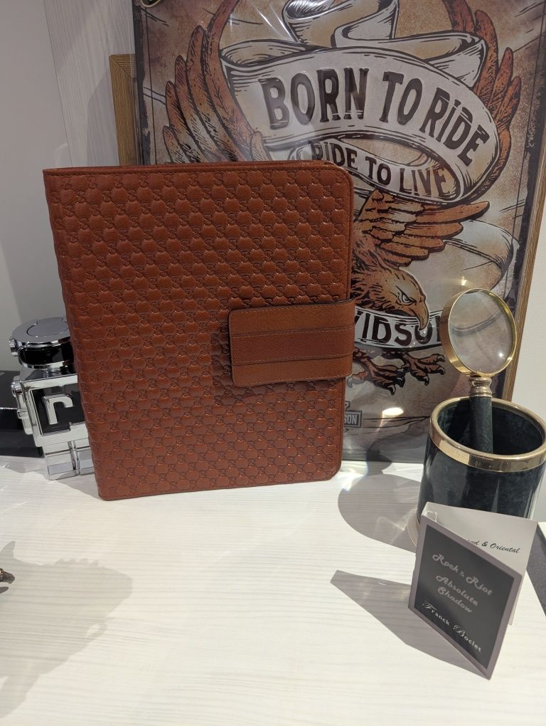 GUCCI iPad чохол, новий, 10-11 дюймів