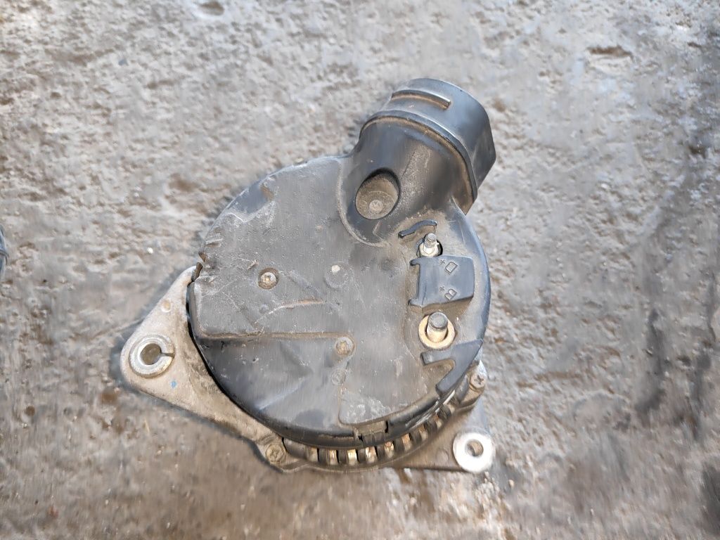 Audi A4 B5 A6 C5 Passat B5 2.4 2.8 16 V alternator 120A Bosch i inne