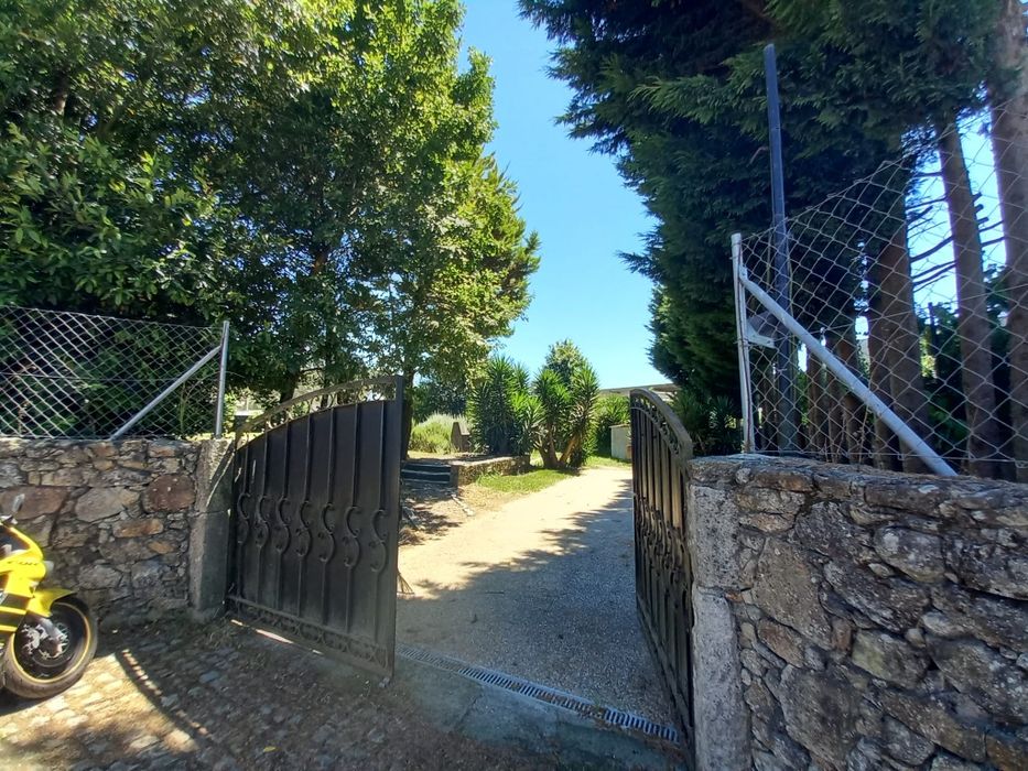 Vendo terreno com 1150 m2