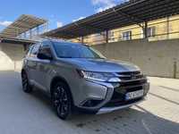 Mitsubishi Outlander 2018. Міцубісі.