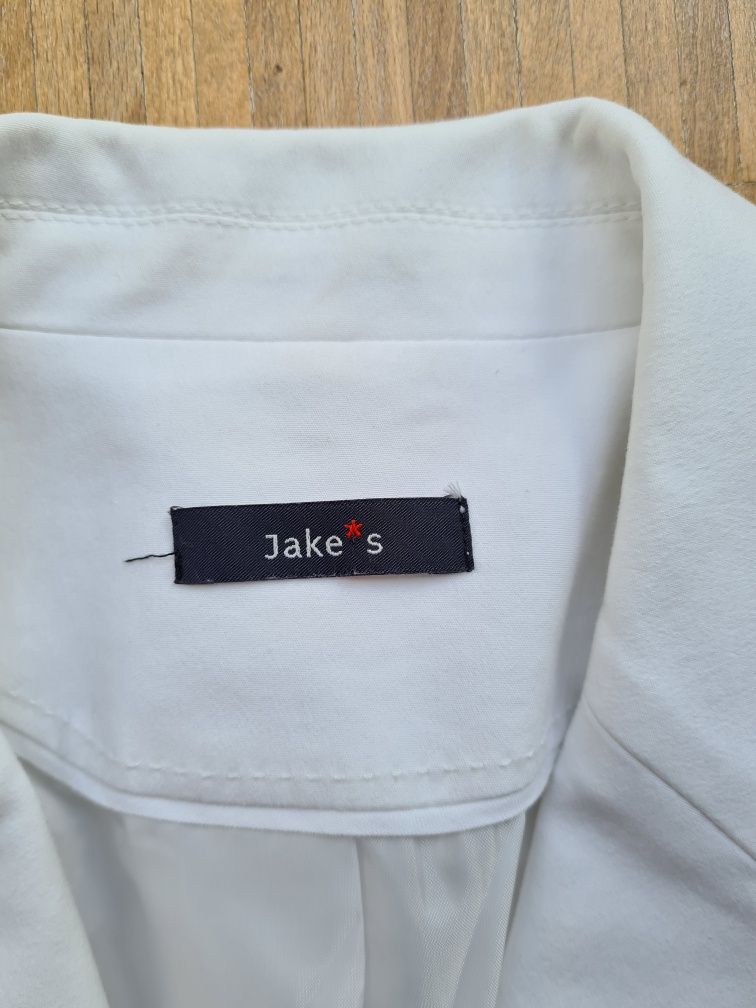 Biała marynarka Jake*S