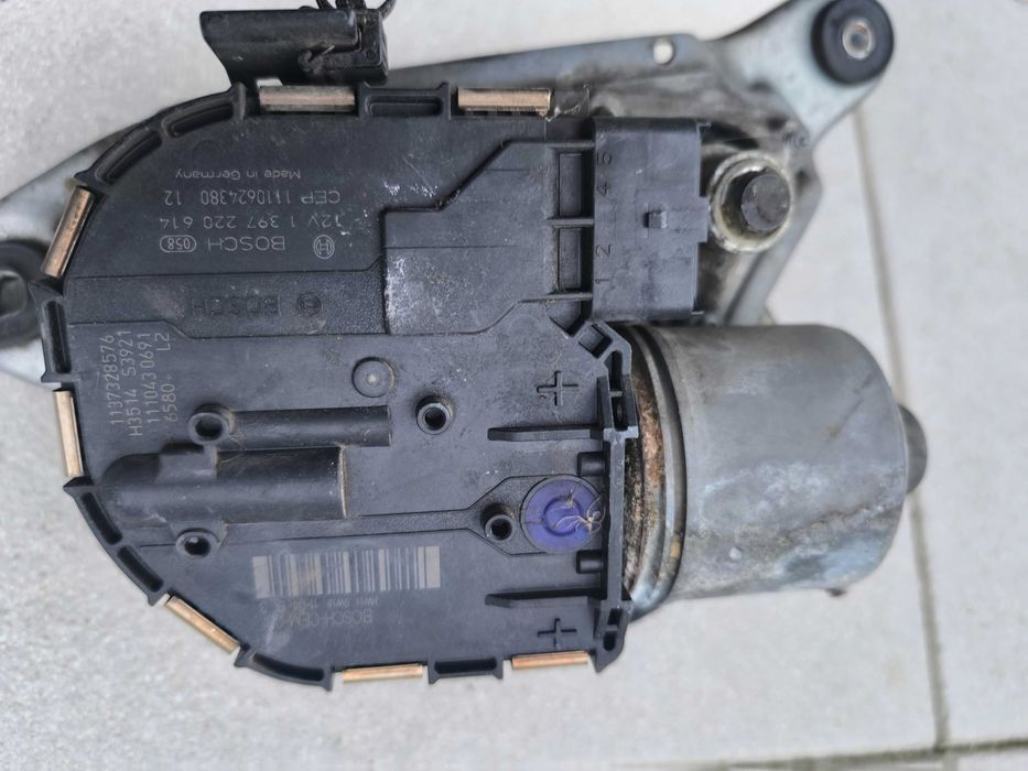 Peugeot 508 Silnik wycieraczek lewy uszkodzony