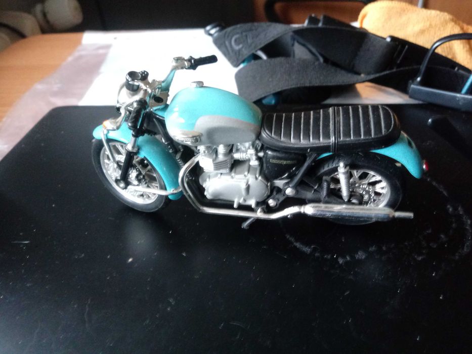 Model motocykla  TRIUMPH