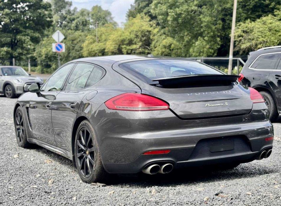 Porsche Panamera 2014г гибрид