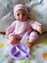 Interaktywna lalka niemowlę