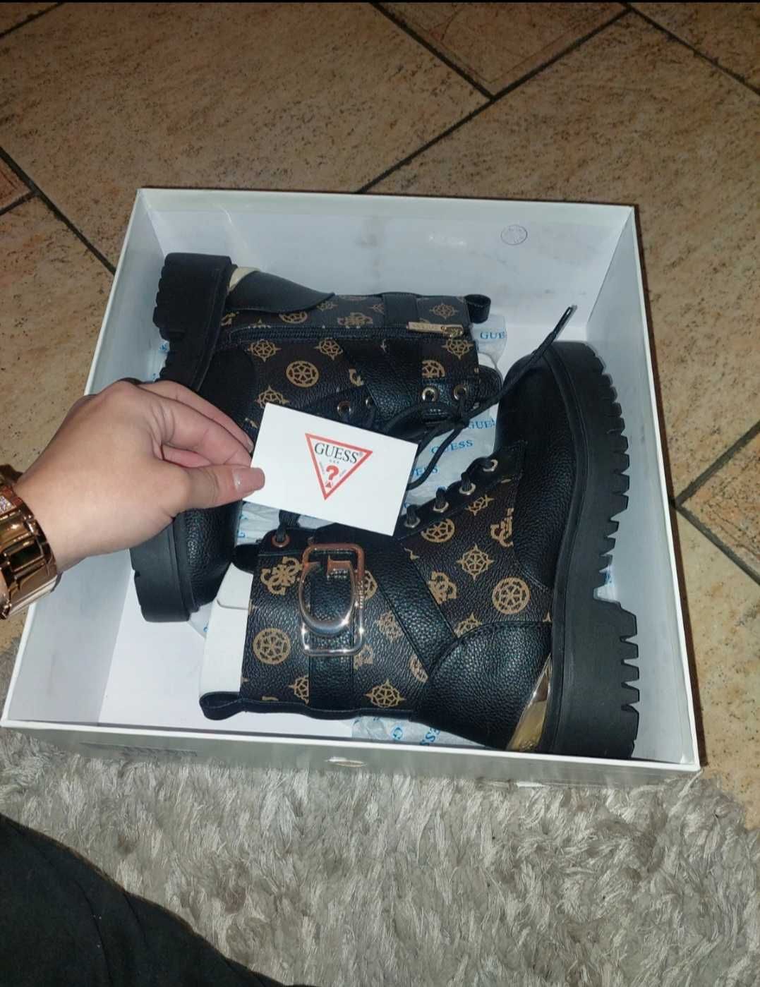 Botas guess novas