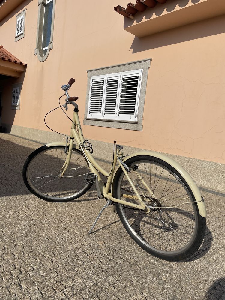 Bicicleta mobele vintage