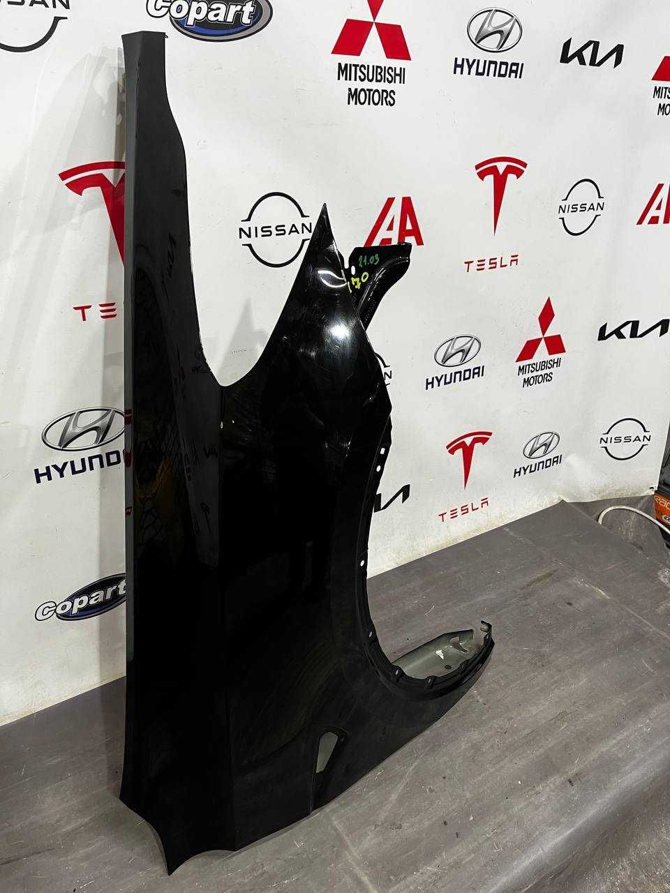 Крило переднє праве Tesla Model Y 1493472-00-С