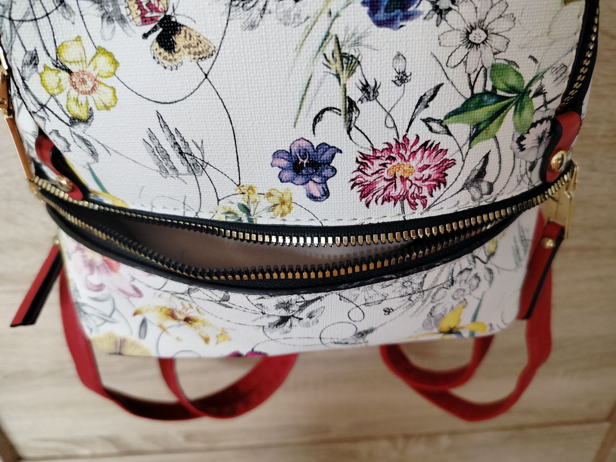 Stylowy Plecak Kwiatowy – Idealny na Lato / Floral Mini Backpack – Sum