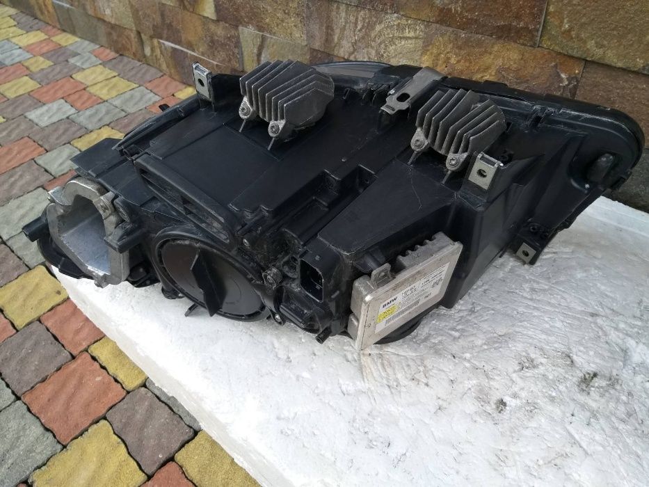 ФАРЫ BMW F10 F11 фара xenon ксенон поворотный bixenon adaptive БМВ Ф10
