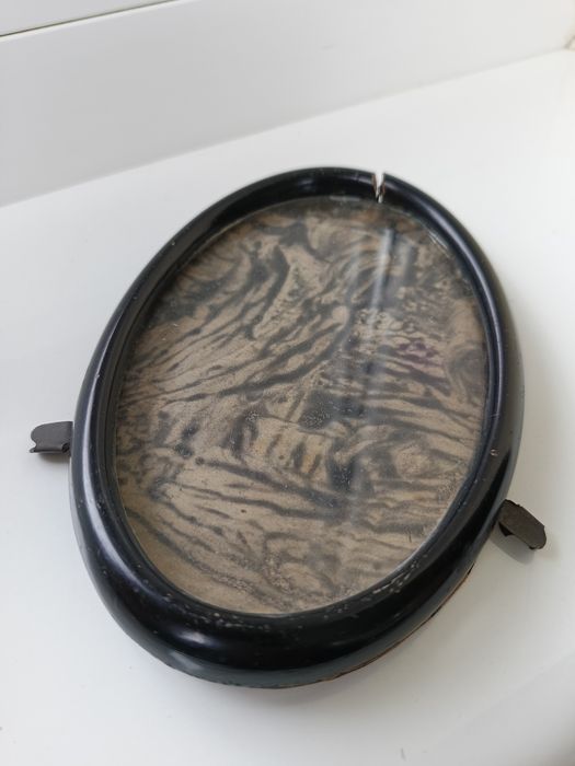 Stara ramka na zdjęcie eliptyczna jajo z szybką ze szkła retro