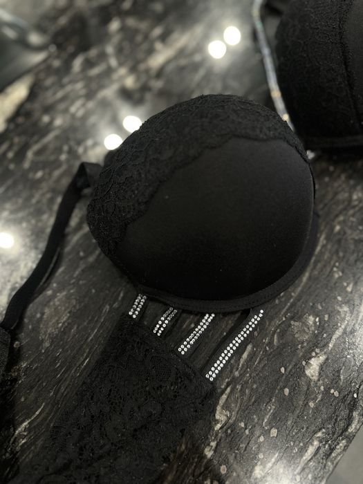 Бюстгальтер з стразами