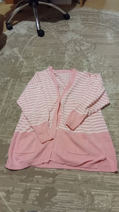 Жіноча кофта в полоску