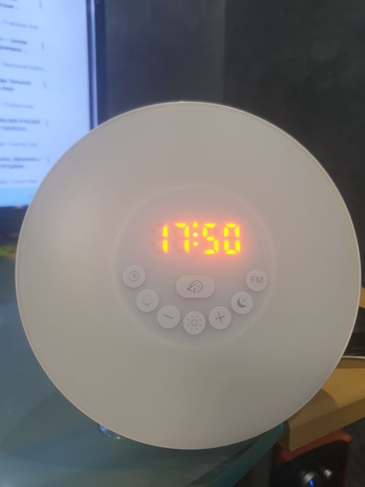 Нічник-будильник Instecho Masche