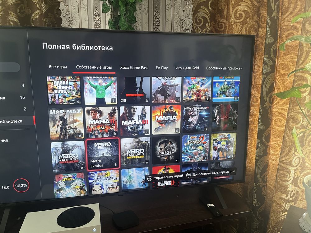 Продам Xbox Series S + 2 геймпади + бібліотека ігор