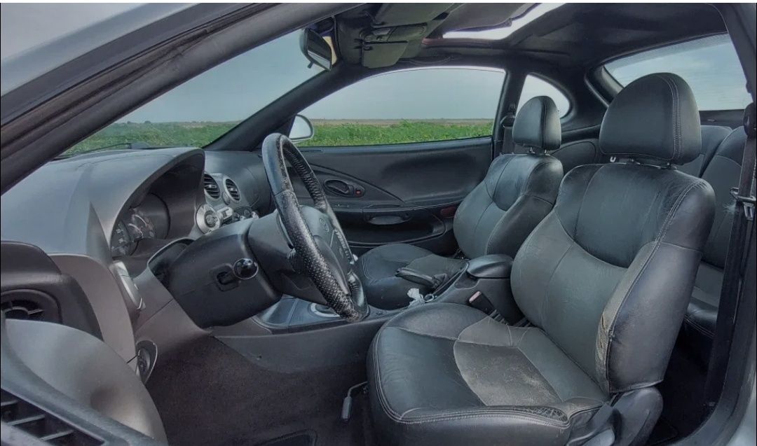 Vendo hiundai Coupé 99 ou troco por carinha tipo cangoo, Fiorino qua