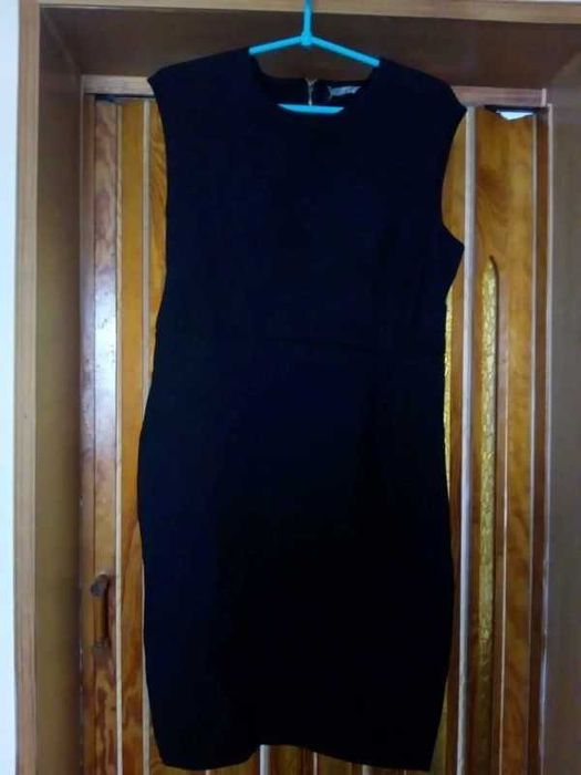 czarna wizytowa sukienka