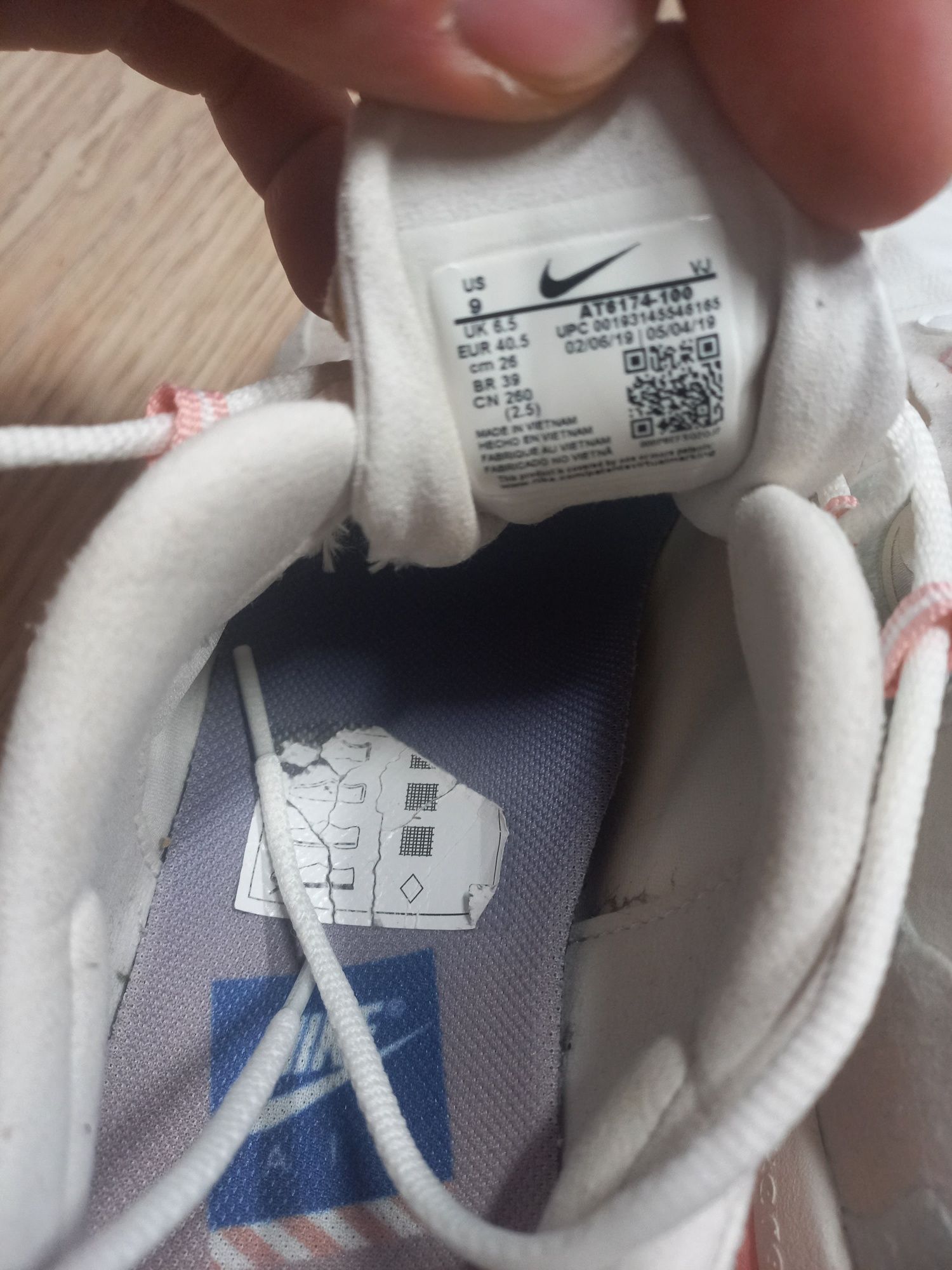 Buty Nike Air Max 270 React