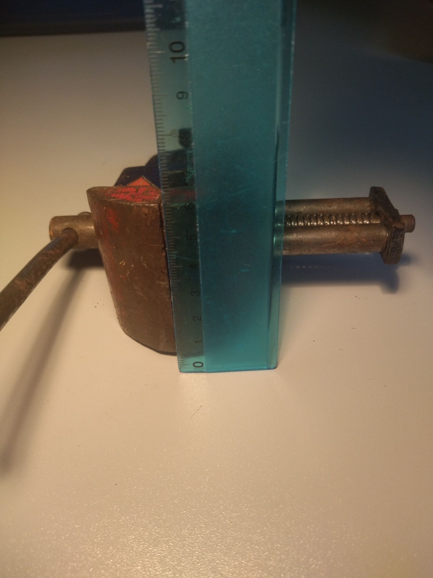 Продаются тиски  Skandia Tools