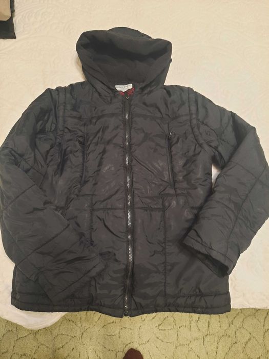 Жіноча куртка розмір M-L