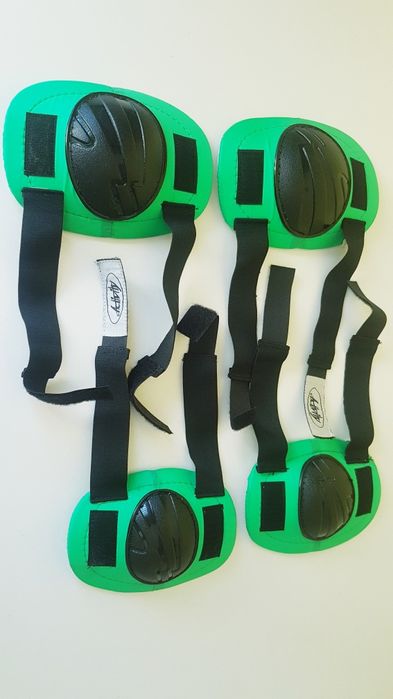 Ochraniacze na rolki i wrotki Activity M zielone vintage