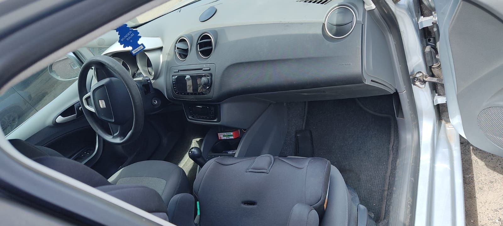 Seat Ibiza 1,6 TDI rok 2011