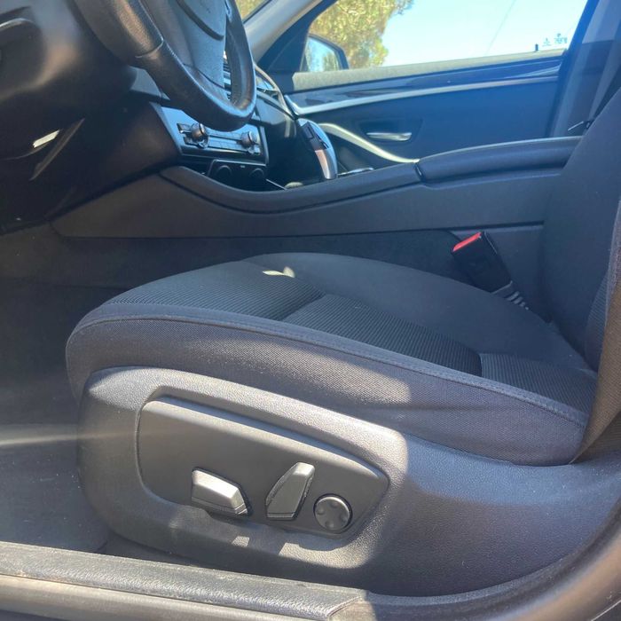 Carrinha BMW 520D 2017 (Cx Automática)