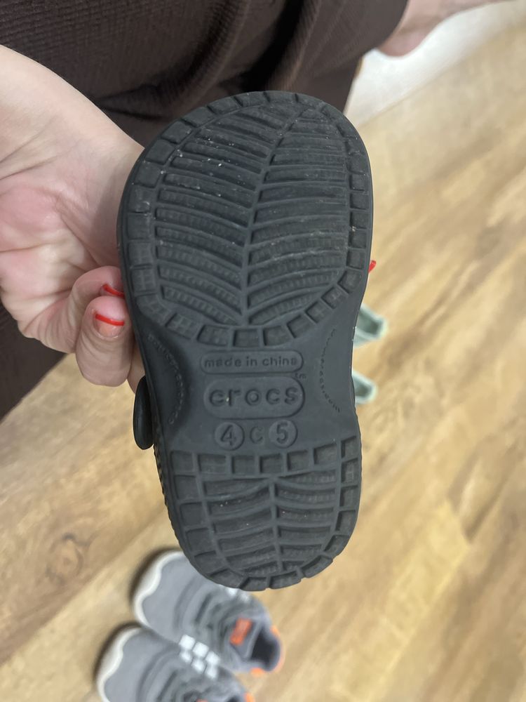 Взуття киосівки крокси мокасини для хлопчика crocs adidas nike