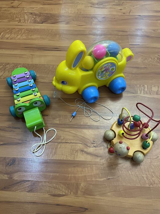 Продам Дитячі іграшки будиночок