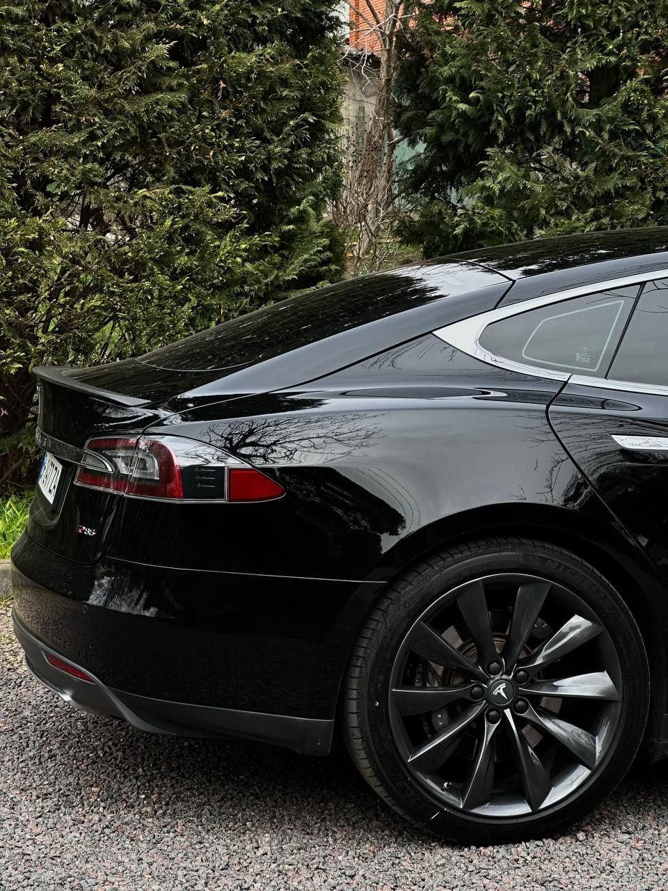 Tesla model S Performance
