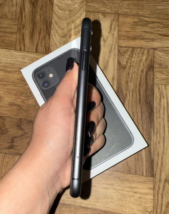 Продам айфон 11 идеал