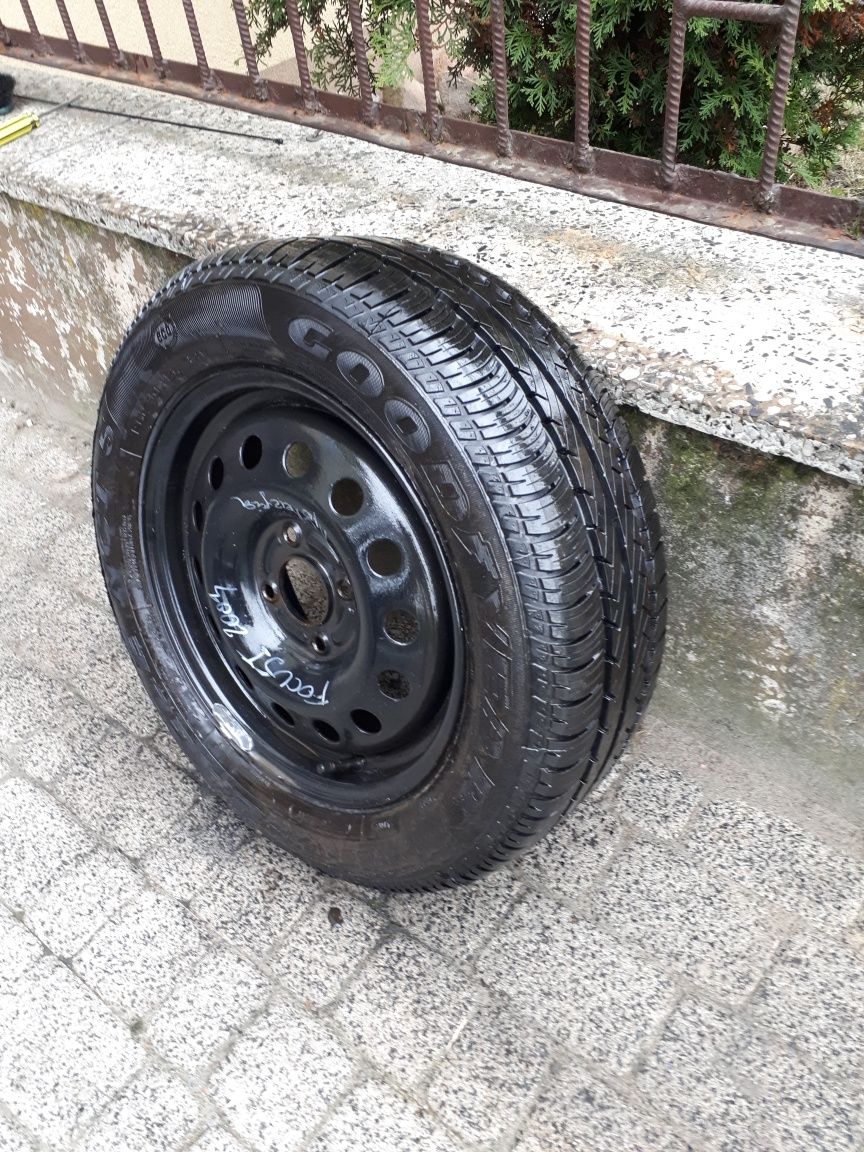 Koło  Opona Felga Ford Focus Goodyear 195/60/15 ET 52,5 Oryginalne