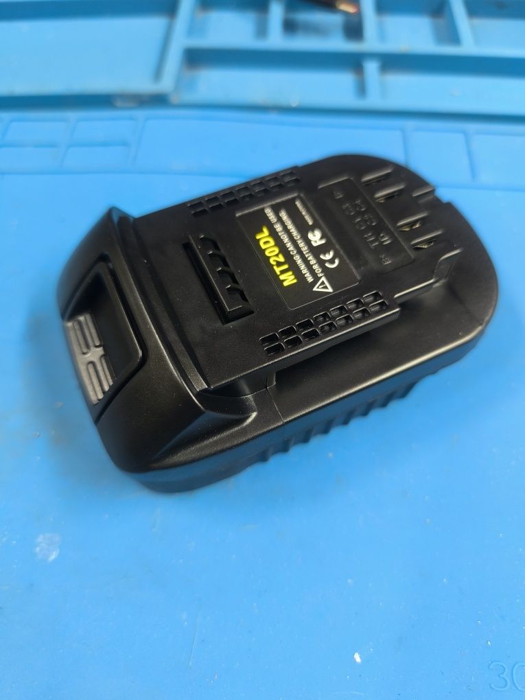 Переходник, адаптер Makita на DeWalt 18v