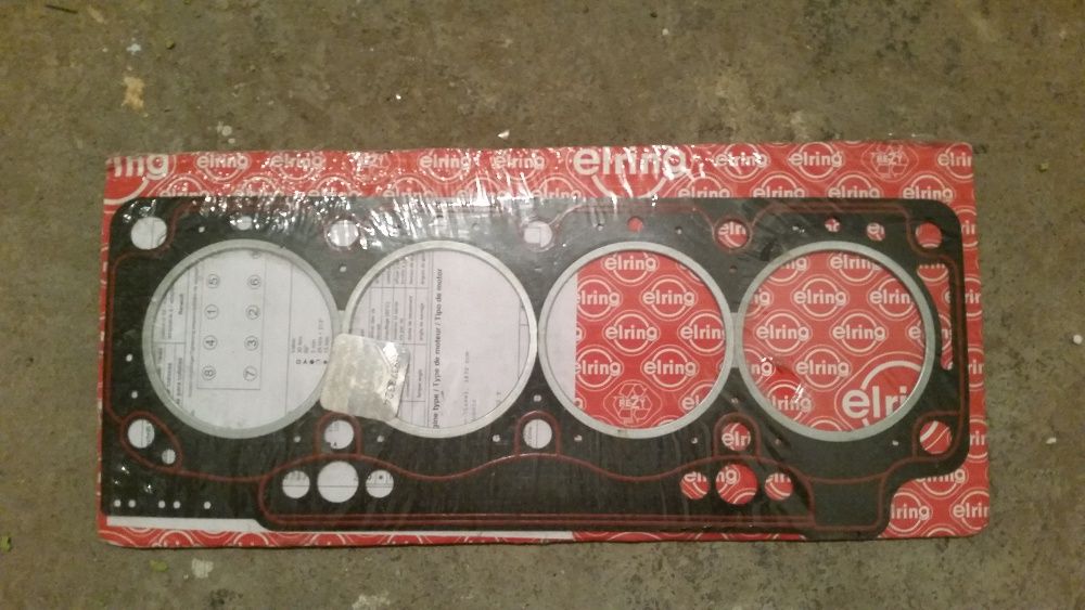 Uszczelka głowicy NOWA Carisma Clio II Kangoo Megane I Trafic S40 V40